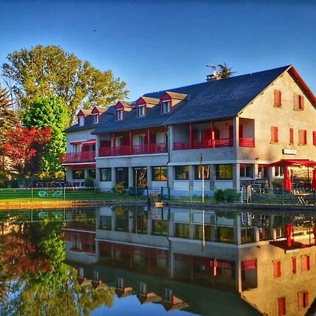 Le Lac Des Moines Condat  Buitenkant foto