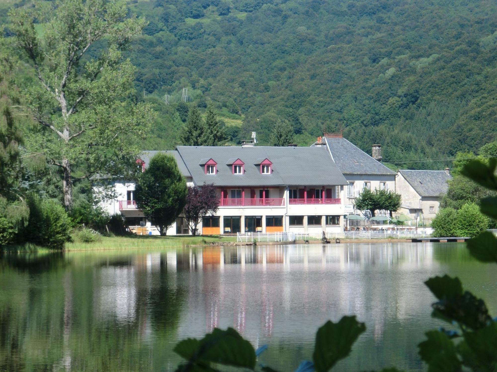 Le Lac Des Moines Condat  Buitenkant foto
